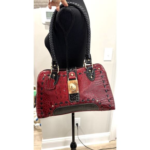 Y2K Red Black Faux Croc Embossed Shoulder Bag Gold Turnlock Snake Print Purse - Picture 1 of 11